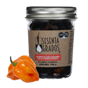 Crujiente de habanero con ajo negro en polvo